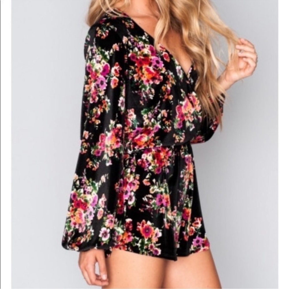 Like New - Show Me Your Mumu - Kelsey Bohemian Bouquet Romper - size XS